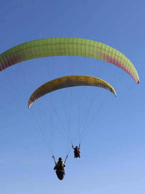 Parapente biplaza + fotos y video en Gopro Max 360 en el Valle de Colina